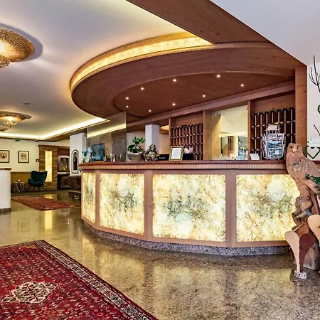 Berghof Gmbh Готель