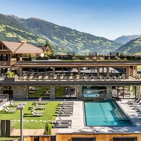 Berghof Gmbh ホテル