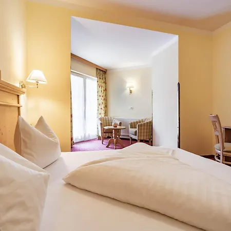 호텔 Berghof 4*