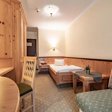Berghof Gmbh 4*