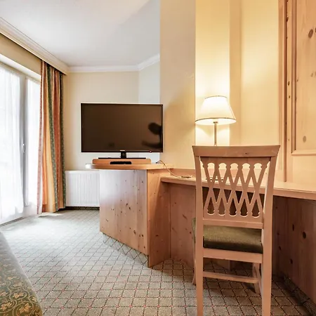 Berghof Gmbh ホテル 4*