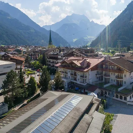 Berghof Gmbh ホテル 4*