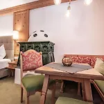 호텔 Berghof 4*