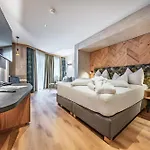 호텔 Berghof 4*